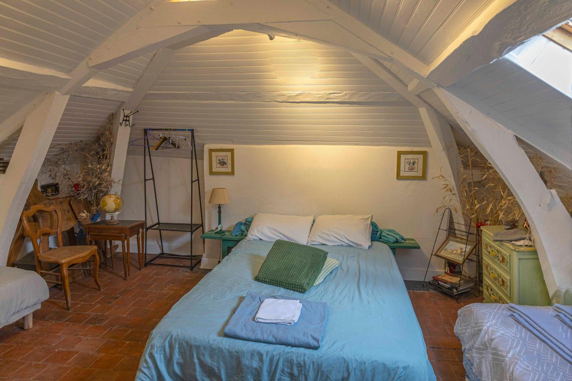 Chambre D'Hotes Les Jardins De Marie, Sci Charles III Берне Экстерьер фото